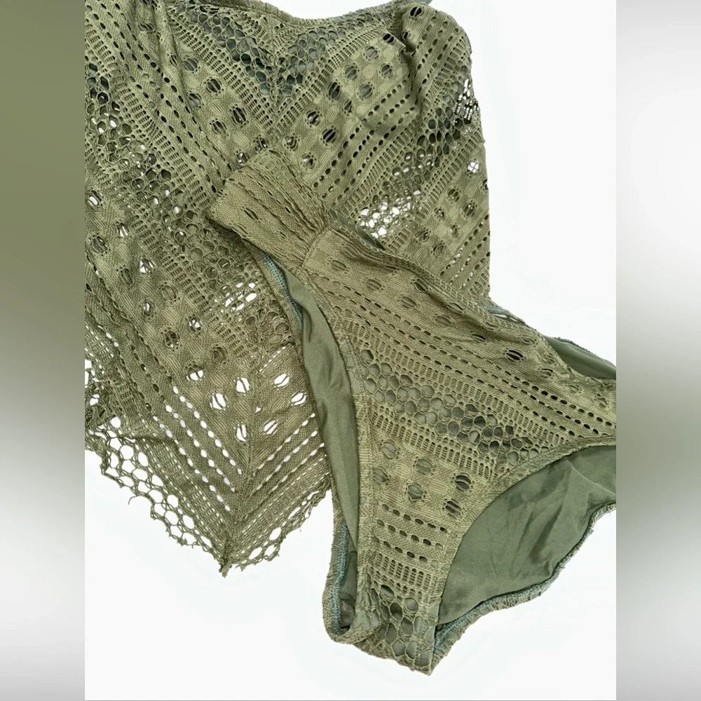 Women’s 2 Piece Swimsuit Bikini Size 12 crochet army green flawy top - Picture 4 of 13